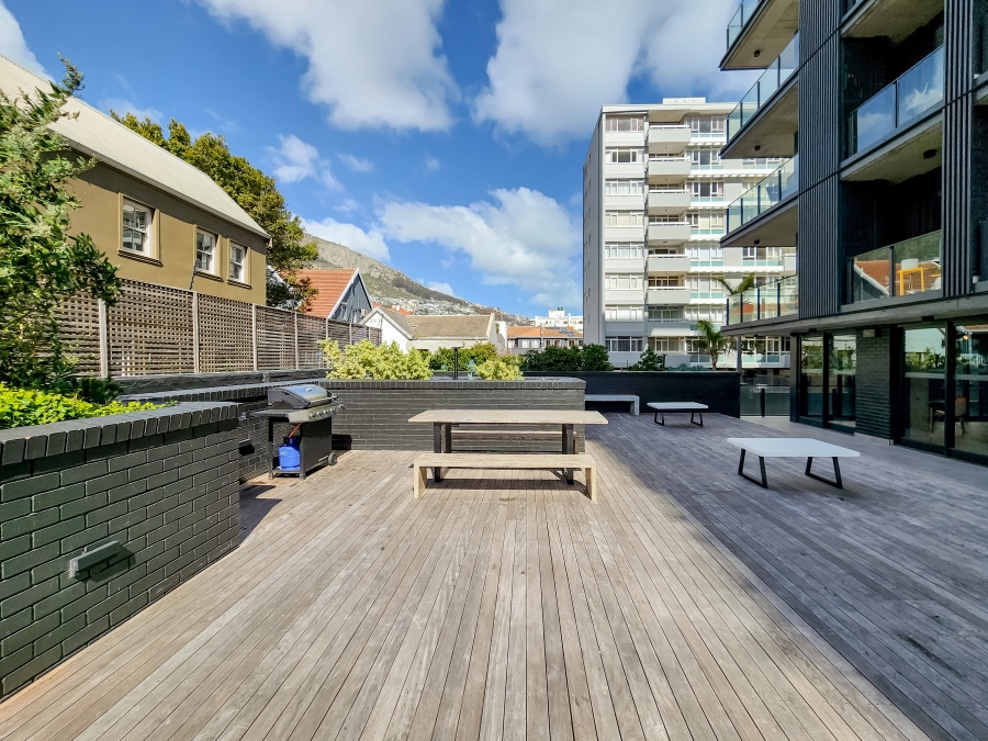 1 Bedroom Property for Sale in Sea Point Western Cape